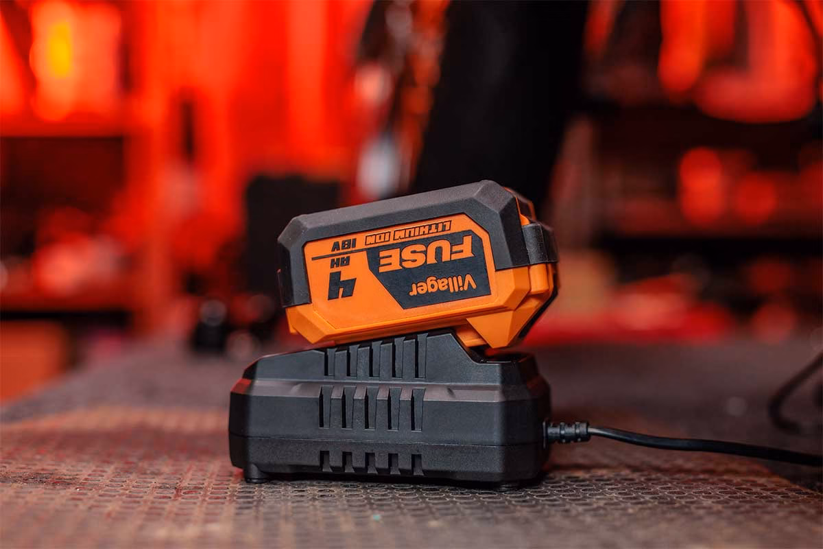 Fuse baterija 18V 4.0Ah - Slika 2