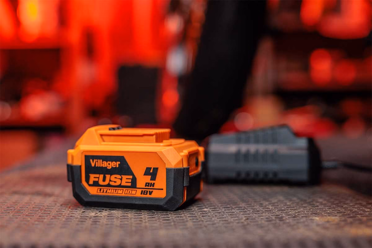 Fuse baterija 18V 4.0Ah - Slika 12