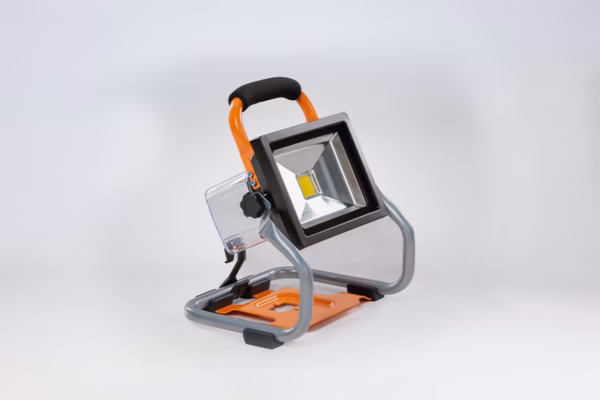 Fuse akumulatorski reflektor Villager VLN 9320 - Slika 4